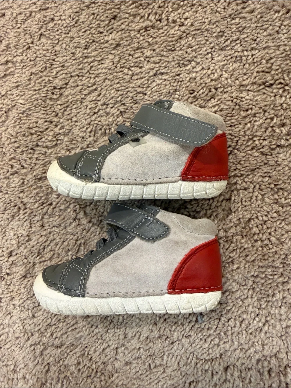 Old Soles high pave Gray Suede Baby Sneakers Red Heel baby walker shoes size 3